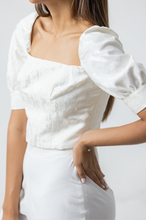 Load image into Gallery viewer, JULIA TOP WHITE
