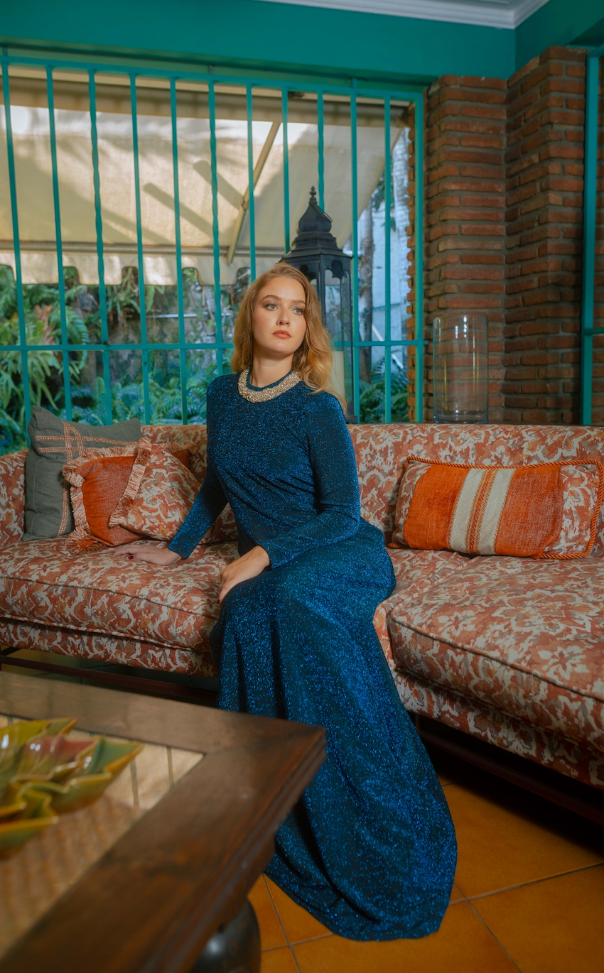 EYRA GOWN